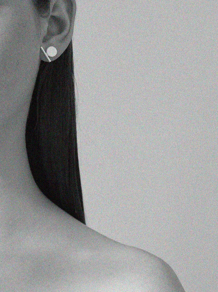 Aemil 05 Silver Earrings w. Pearl