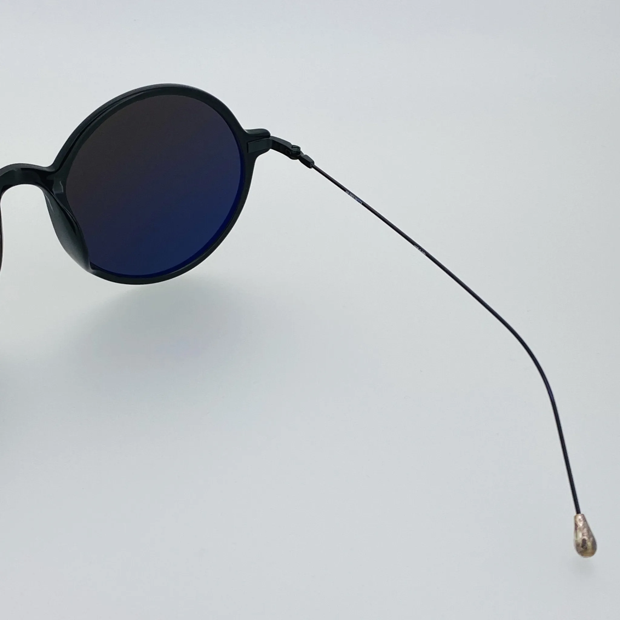 Ann Demeulemeester Sunglasses Round Shiny Black and Grey