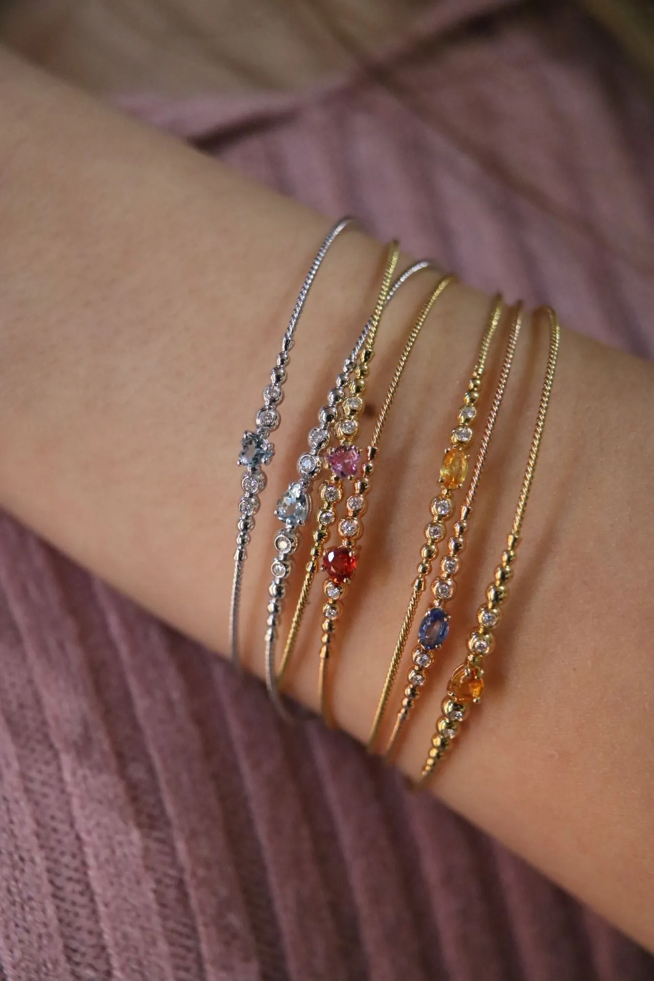 Bubble 18K Gold Bracelet w. Diamonds & Orange Sapphire