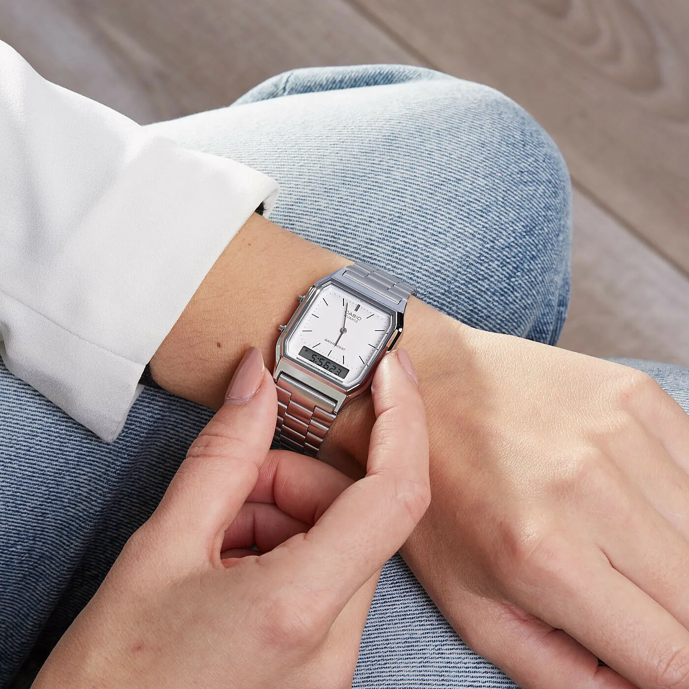 Casio Vintage Unisex Silver Watch AQ-230A-7DMQYES