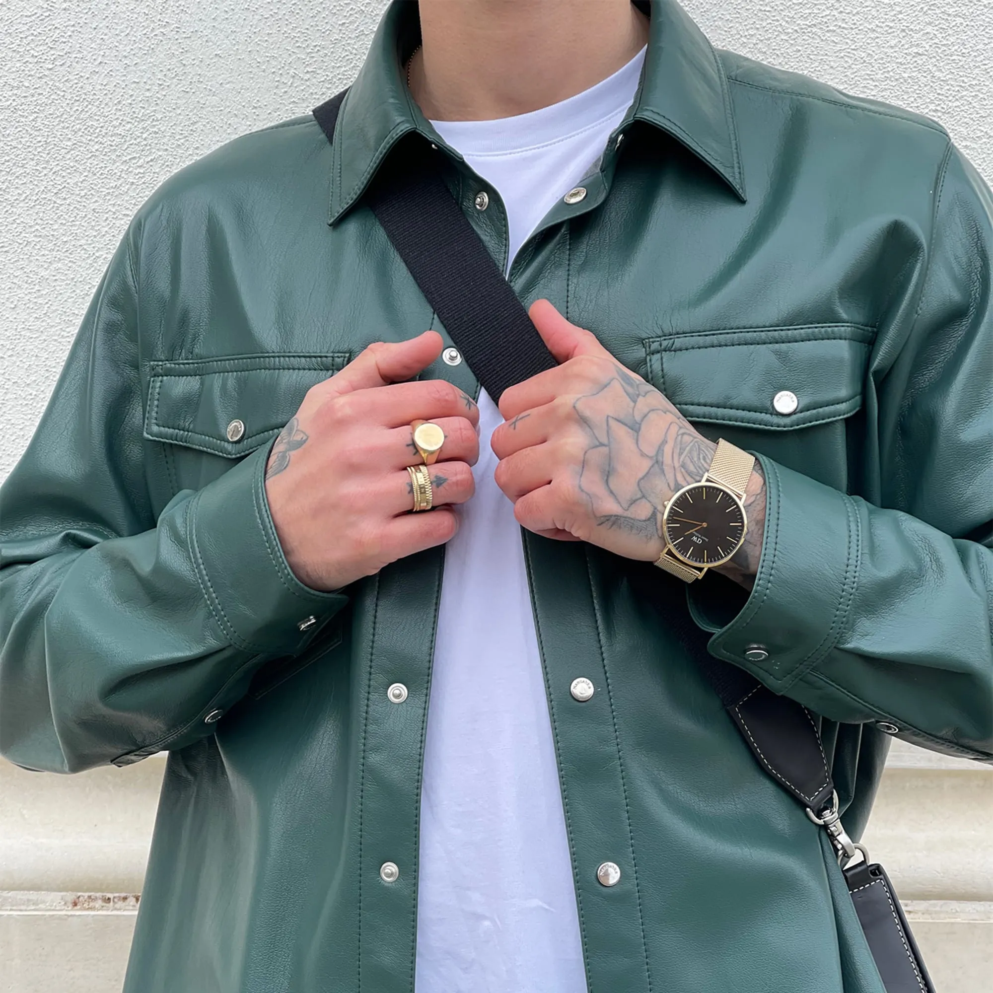 Classic Mesh Onyx Gold Daniel Wellington