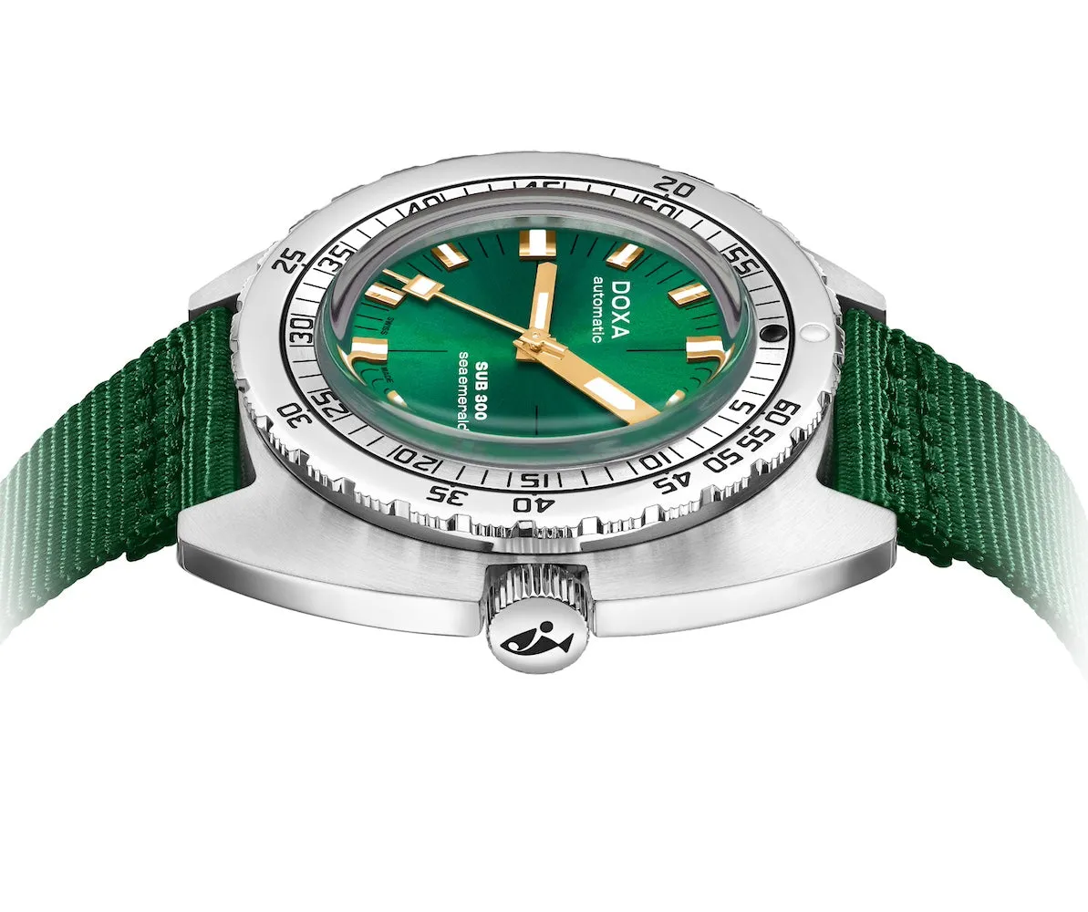 Doxa SUB 300 Sea Emerald Nato Watch
