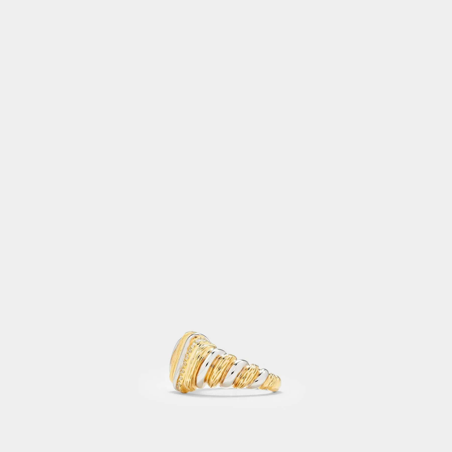 Gaufrette Bico Ob Signet Ring in Yellow Gold