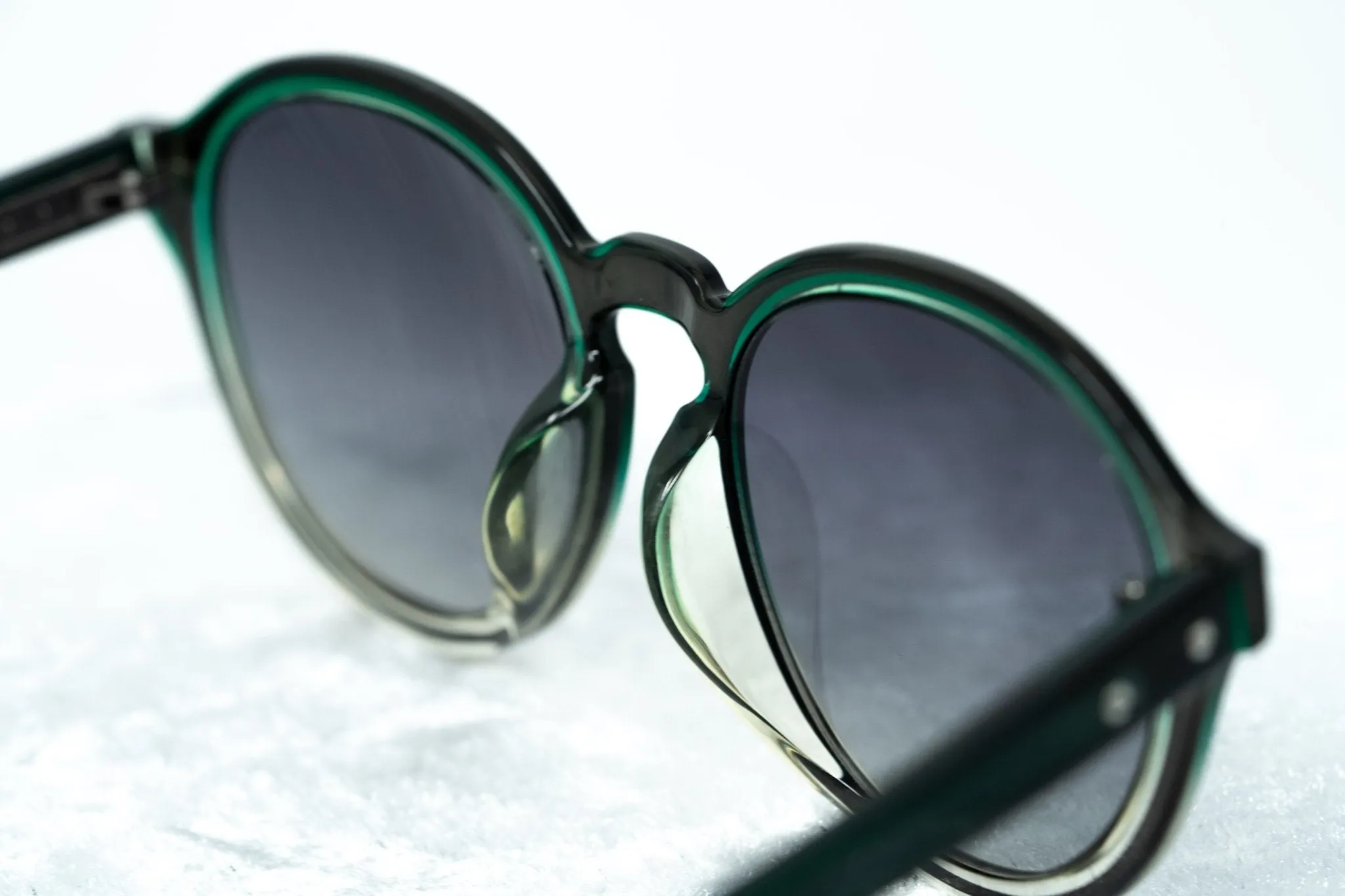 Kris Van Assche Men's Sunglasses Round Green and Grey KVA79C3SUN
