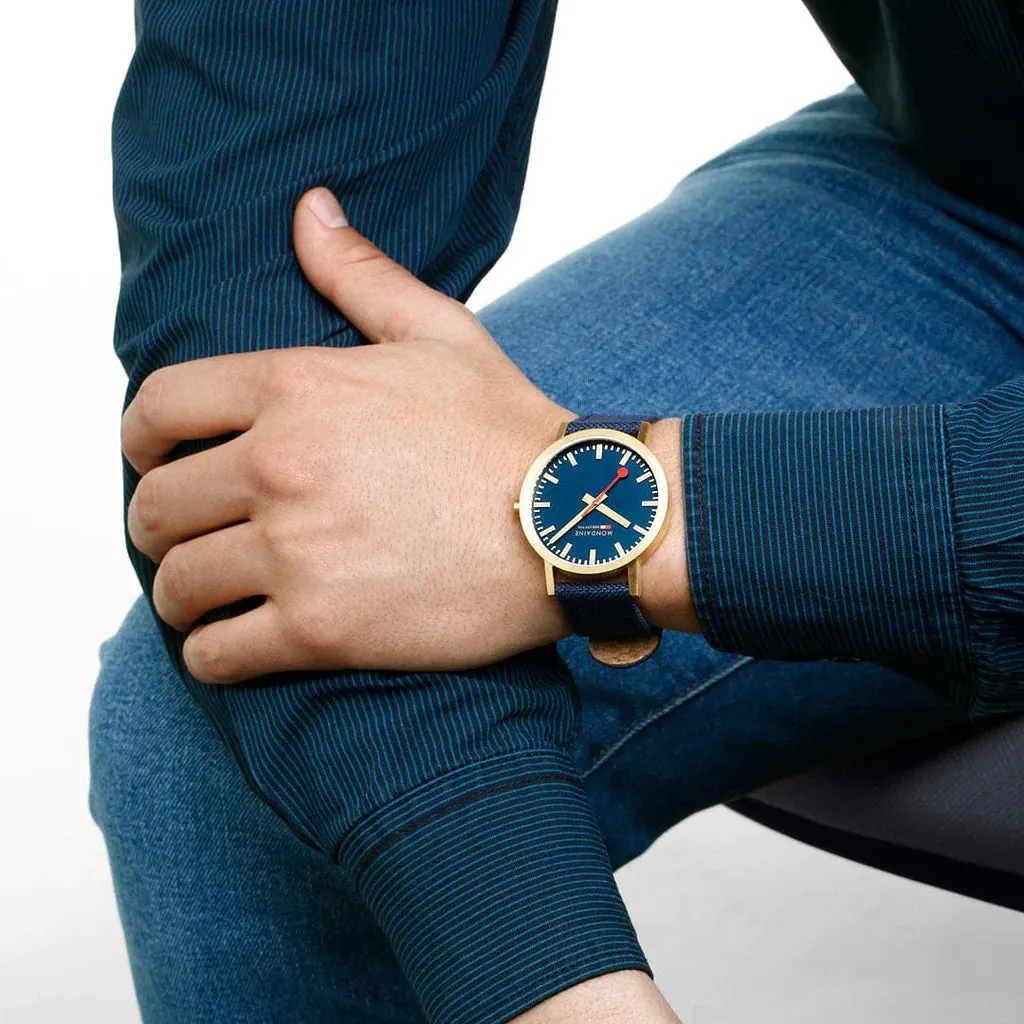 Mondaine Classic Unisex Blue Watch A660.30360.40SBQ