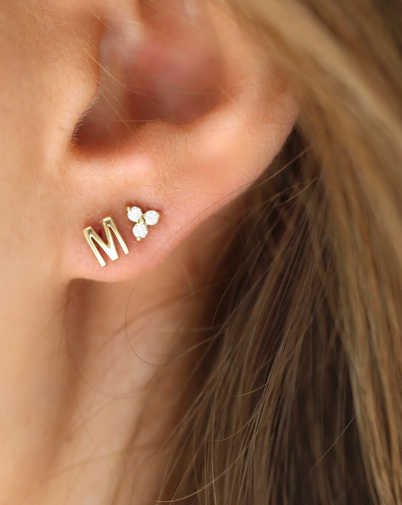 My Z 18K Gold Stud w. Diamond