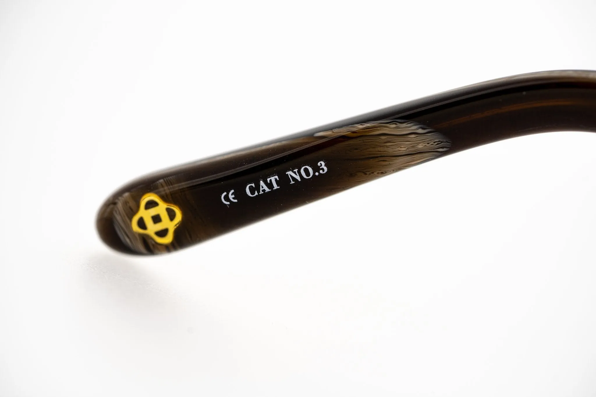 Oscar De La Renta Sunglasses Oval Frame Gold and Green