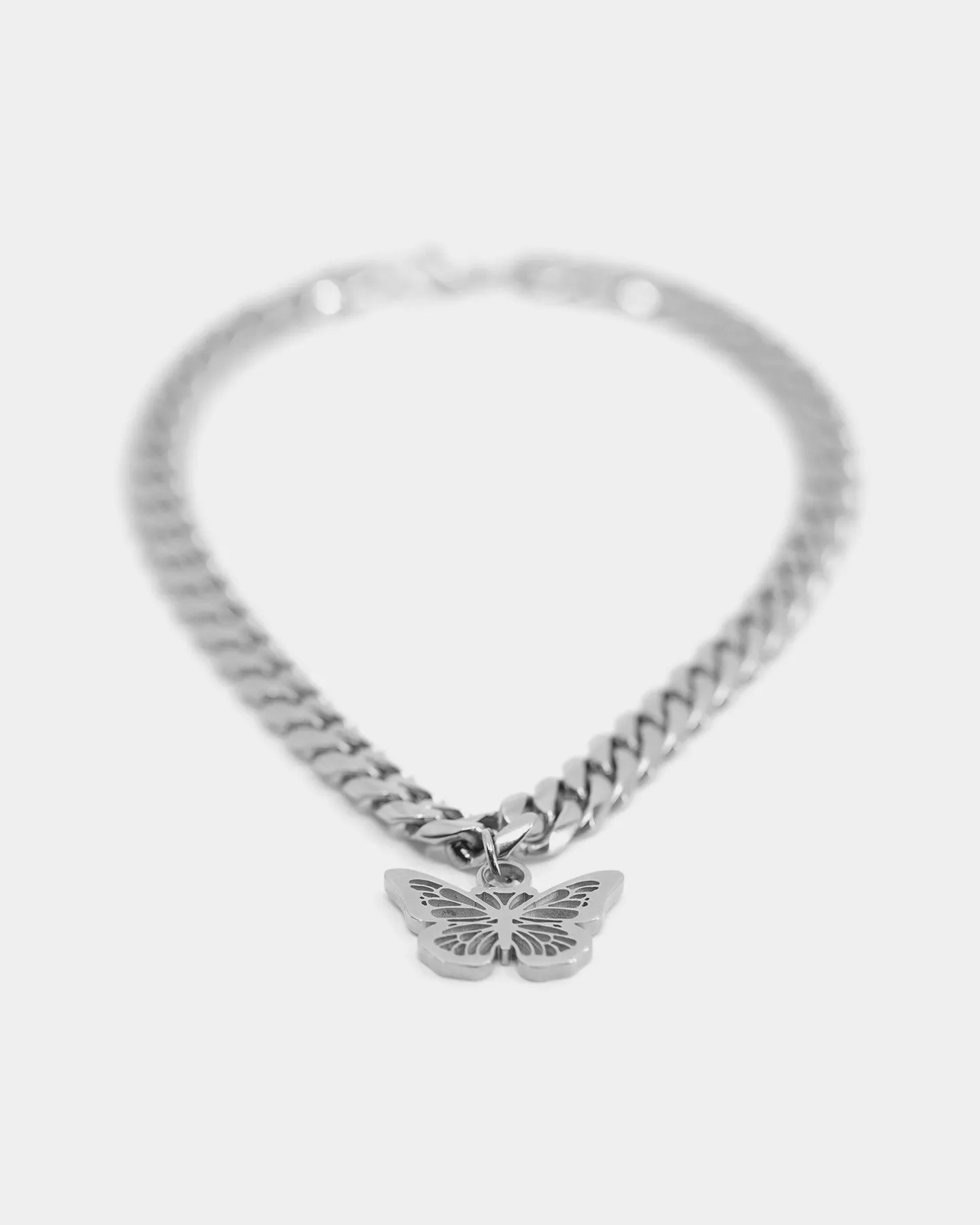 Raising Hell Women's 14" Cuban Butterfly Choker White Gold