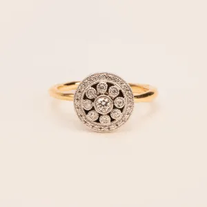 Rosas 18K Gold Ring w. Diamond