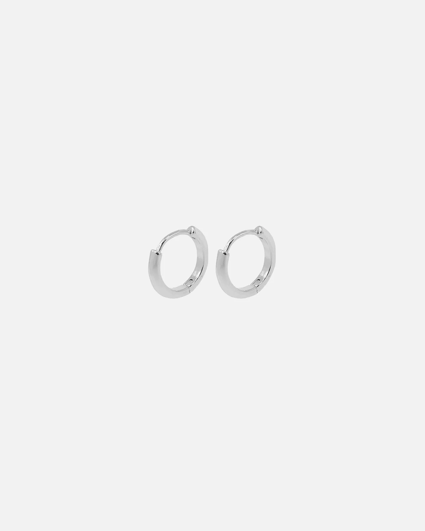 Saint Morta Classic Hoop Earring Silver