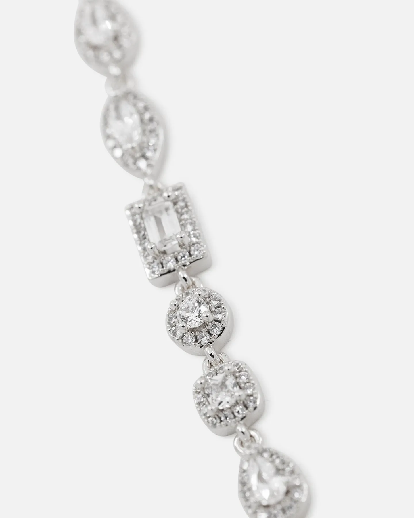 Saint Morta Iced Cluster Chain Iced White Gold