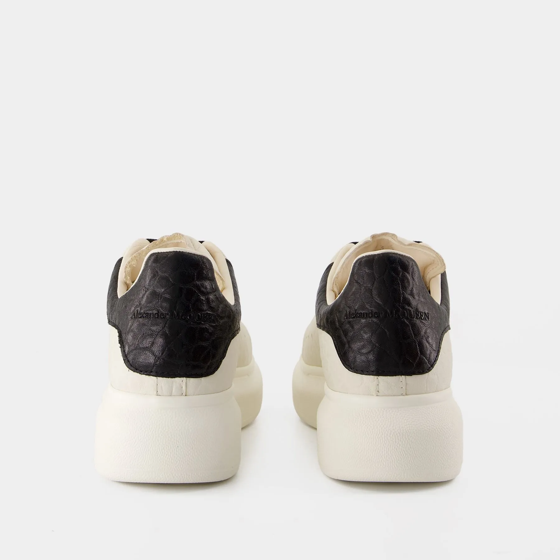 Sneakers Oversized - Alexander McQueen - Leather - White