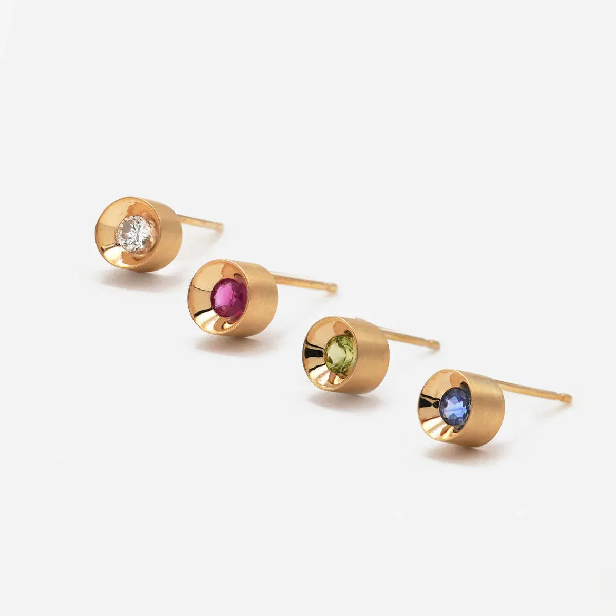 Spot Single 18K & 10K Earring w. 3mm Diamond