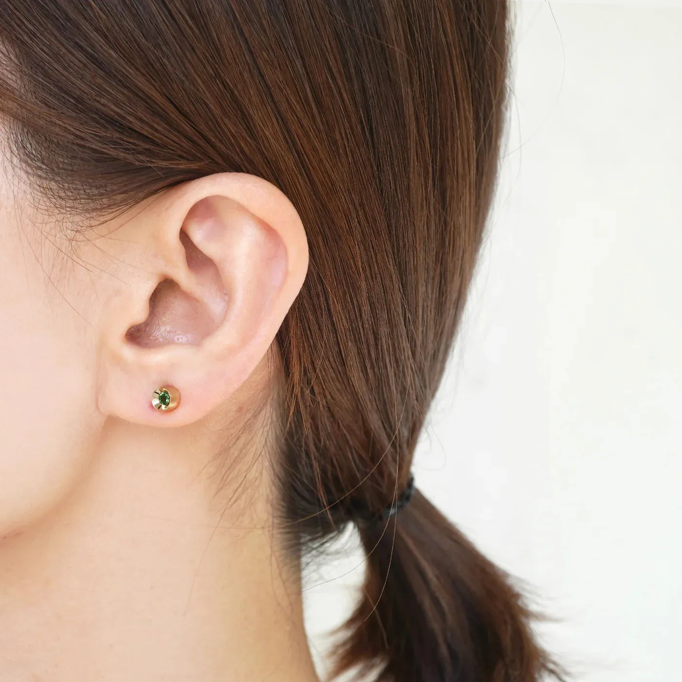 Spot Single 18K & 10K Earring w. 3mm Tourmaline