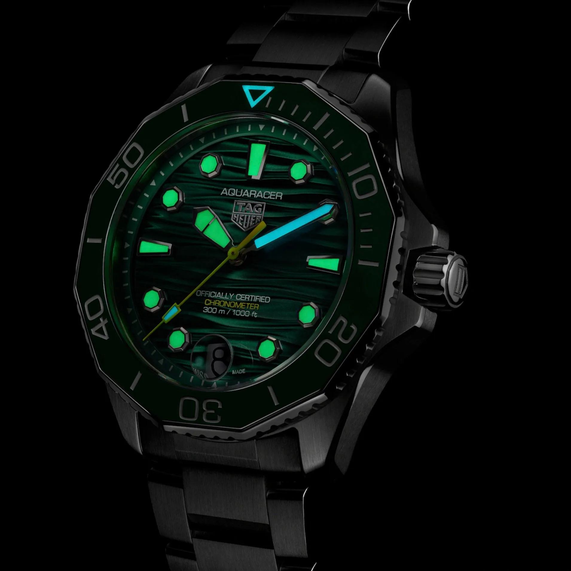 Tag Heuer Aquaracer Professional 300 Men's Green Watch WBP5116.BA0013