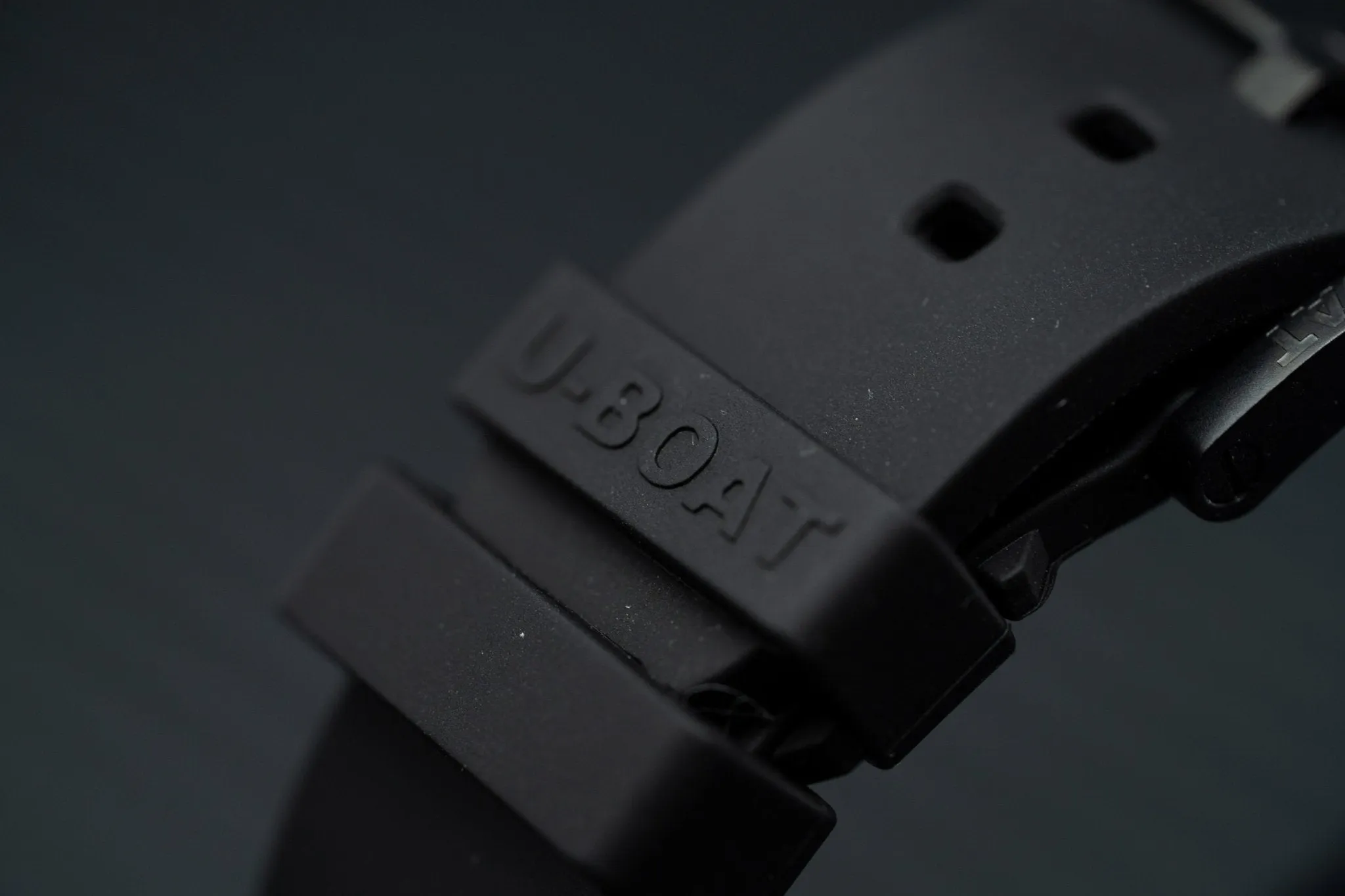 U-Boat Watch Darkmoon 44 Red 8466