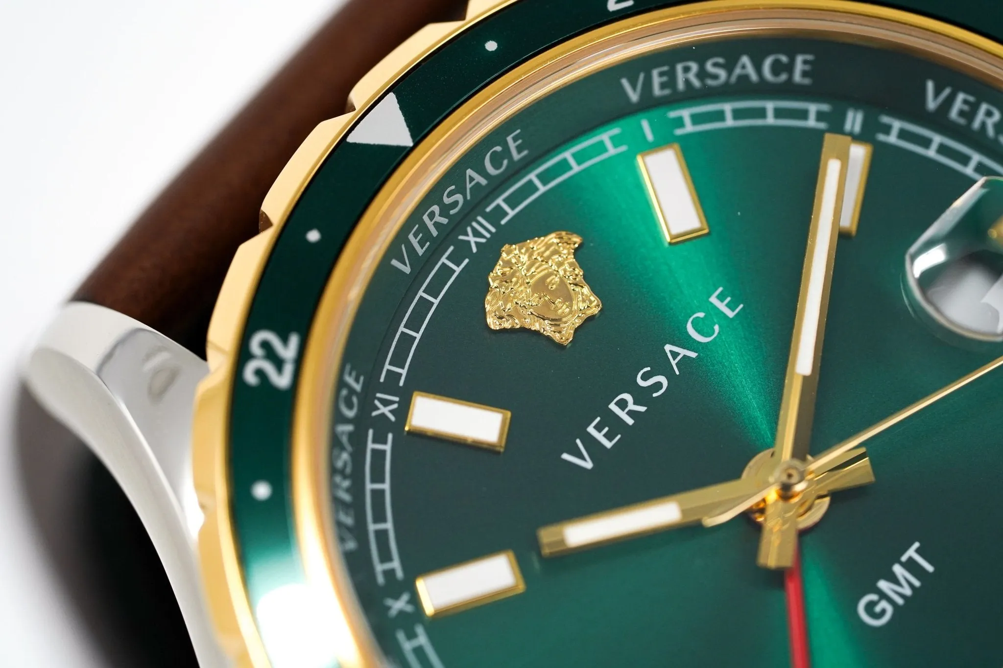 Versace Men's Watch Hellenyium GMT Green Leather V11090017