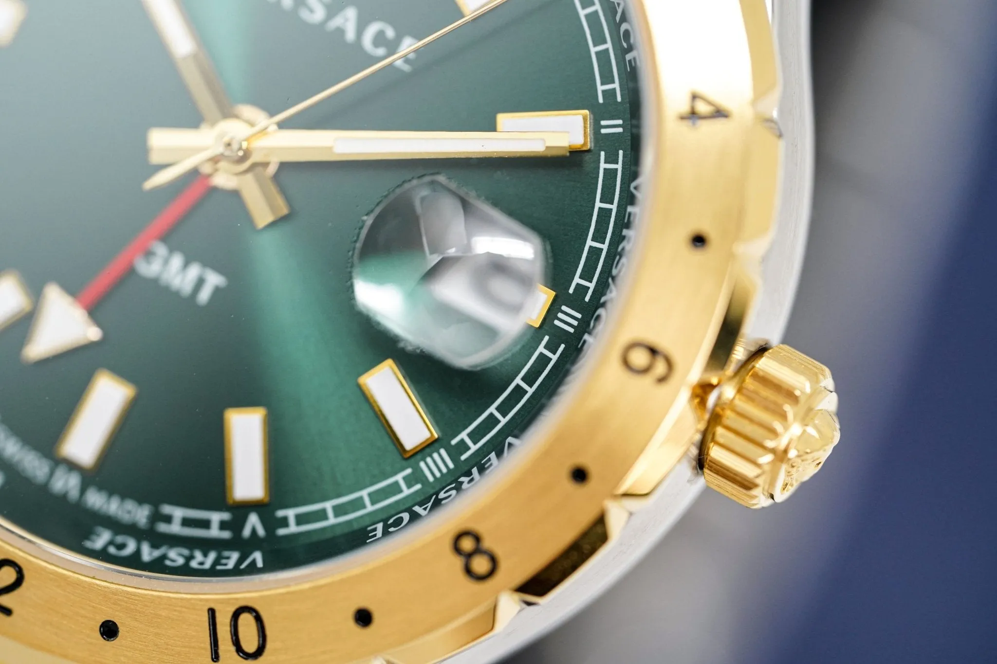 Versace Men's Watch Hellenyium GMT Two-Tone Green V11050015