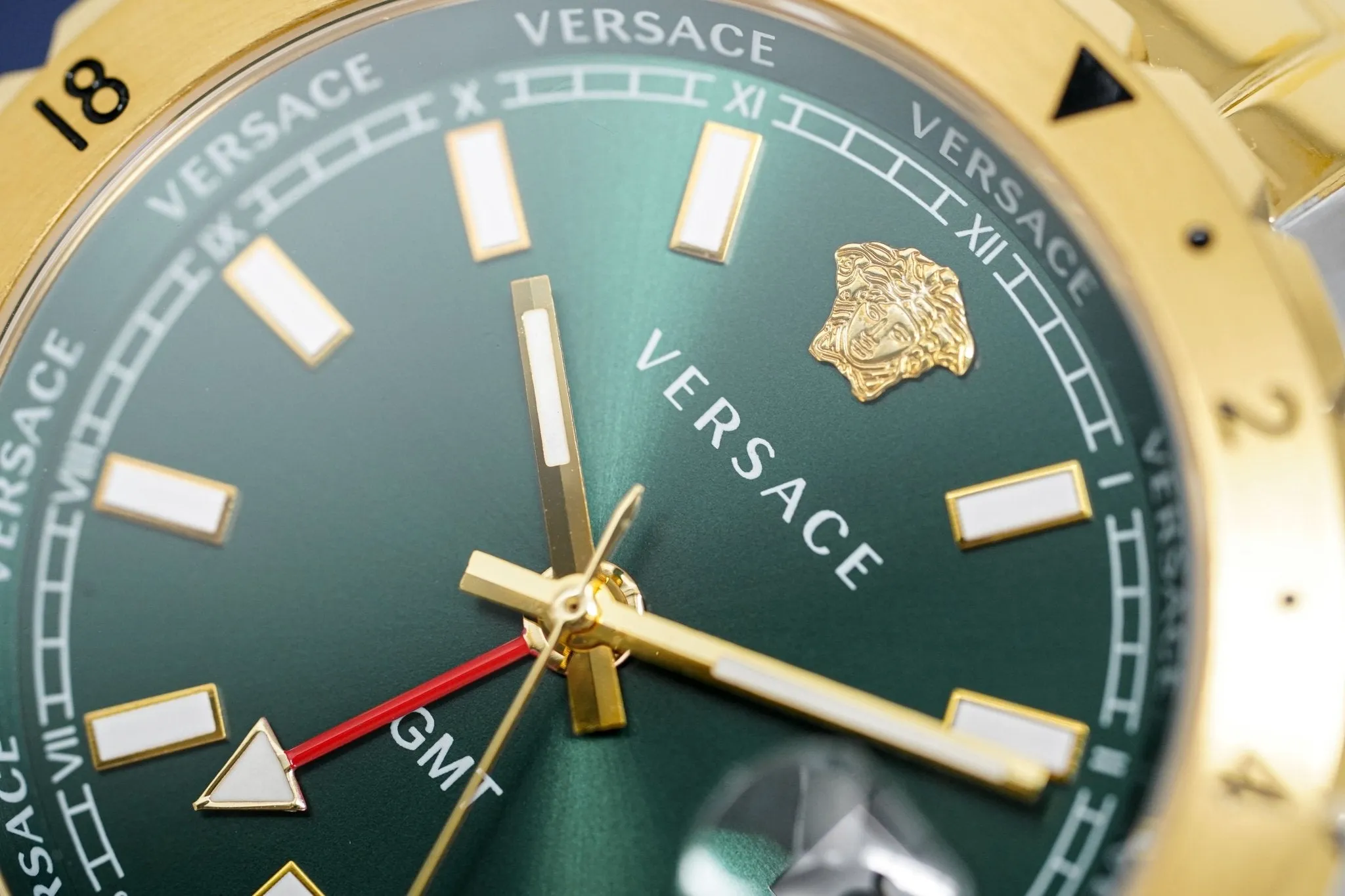 Versace Men's Watch Hellenyium GMT Two-Tone Green V11050015