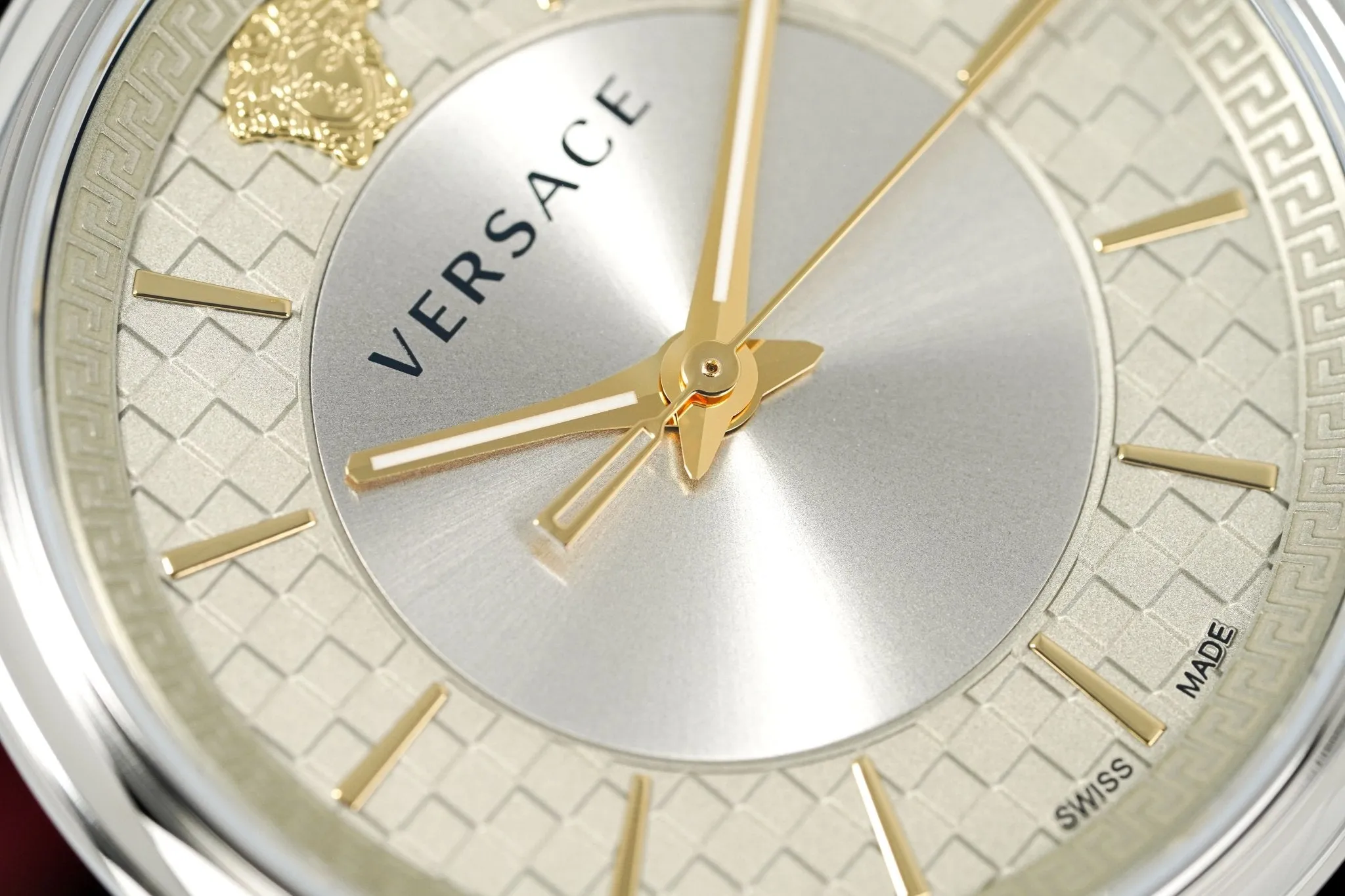 Versace Men's Watch V-Circle Silver Black VE5A01421