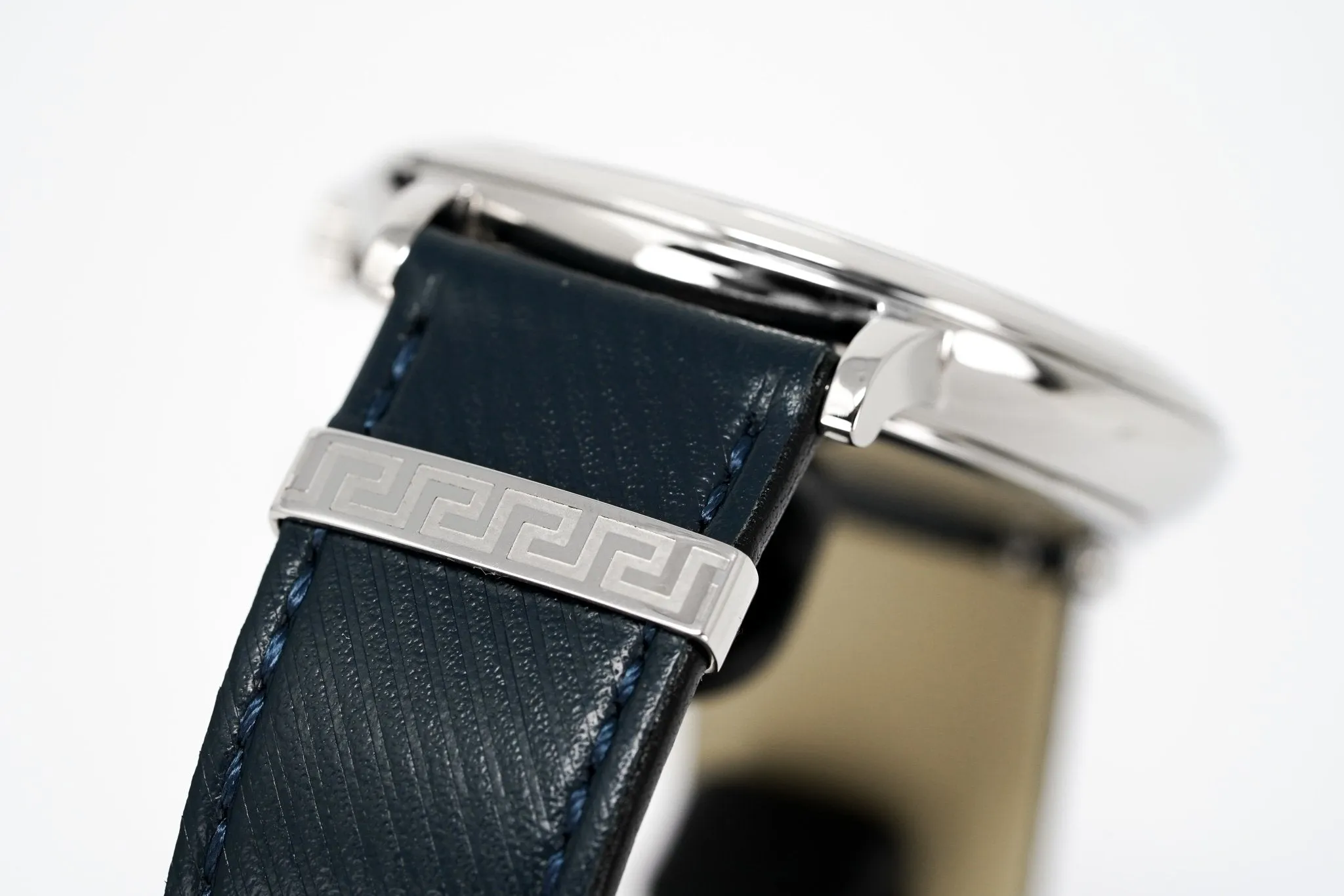 Versace Men's Watch V-Circle Small Seconds Blue VBQ010017
