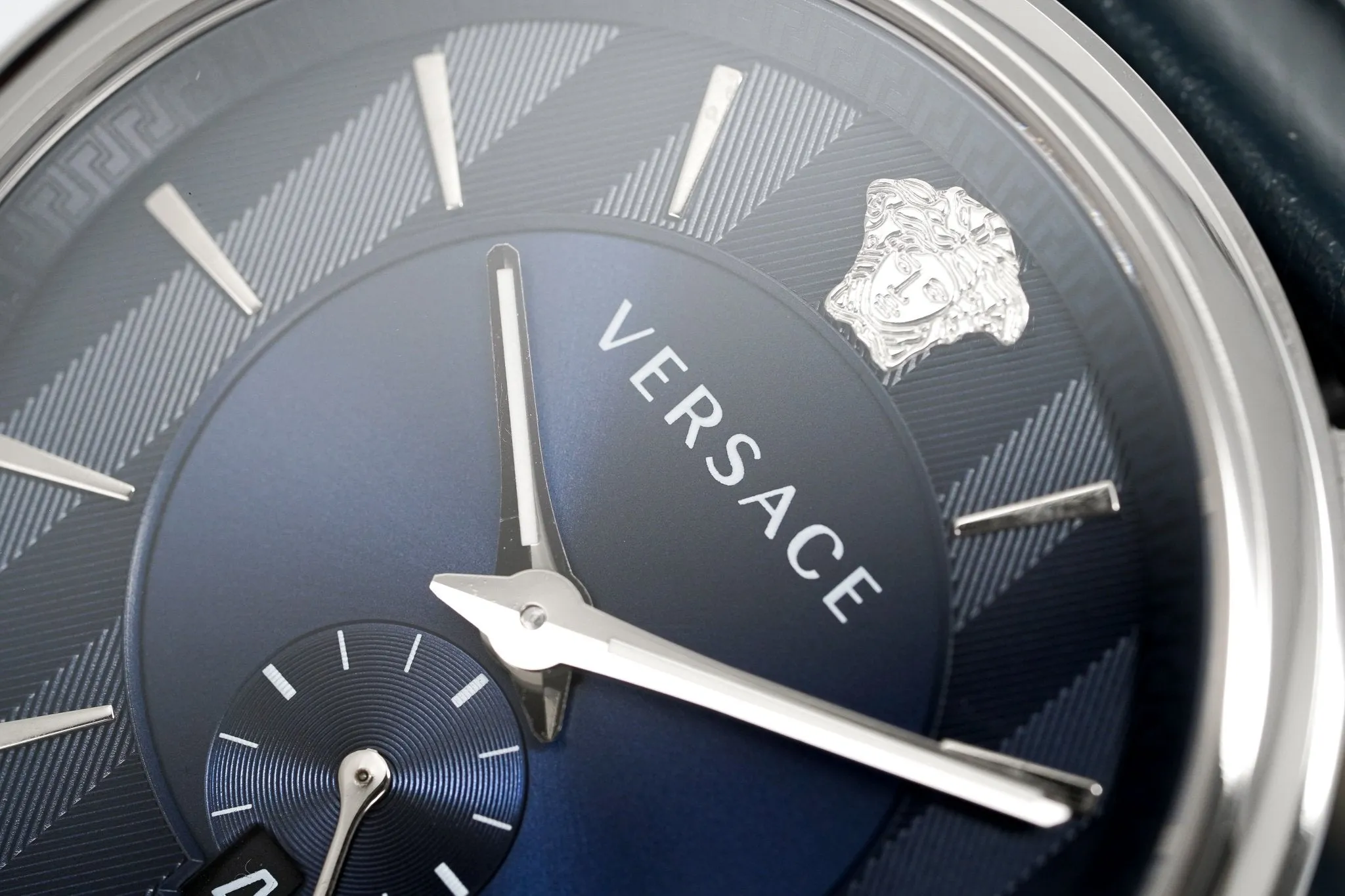 Versace Men's Watch V-Circle Small Seconds Blue VBQ010017