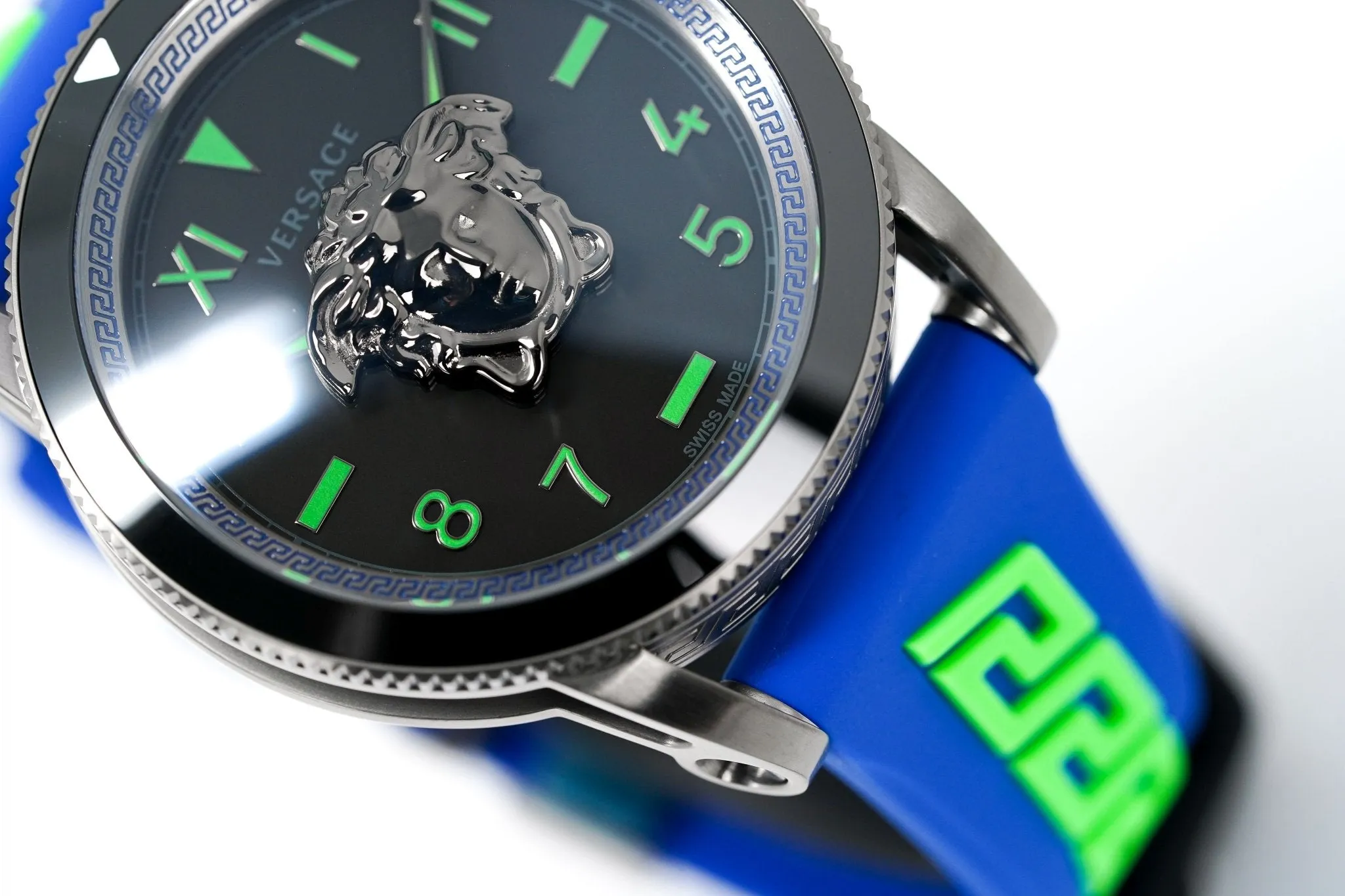 Versace Men's Watch V-Palazzo 43mm Blue VE2V00722